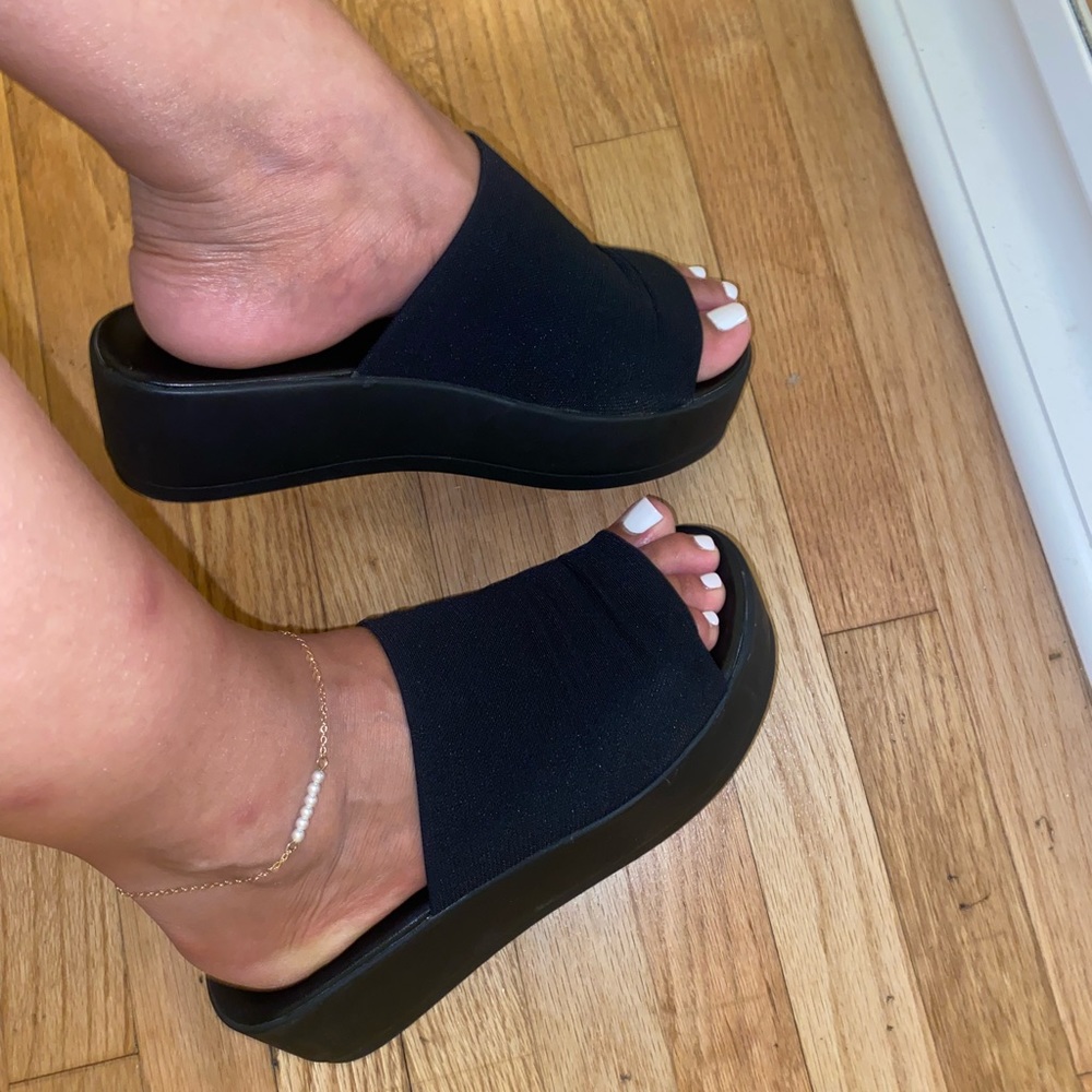 chunky platform sandal